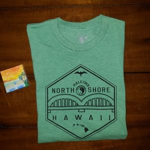 🌺 T&C Surf Design Hawaii 👣 Mens size Small
